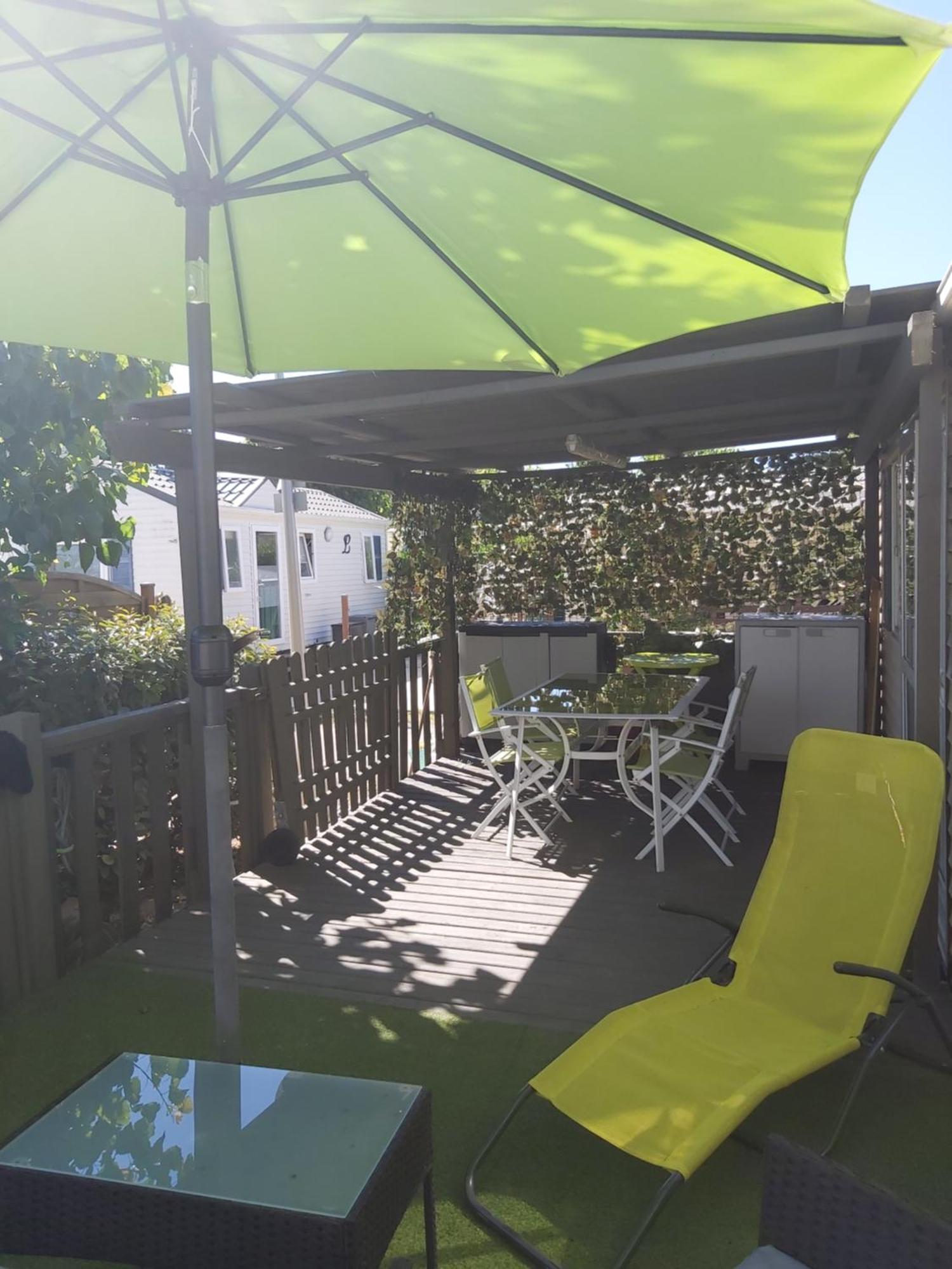 Vacances Familiales Dans Camping Avec Piscine Fréjus Exteriör bild