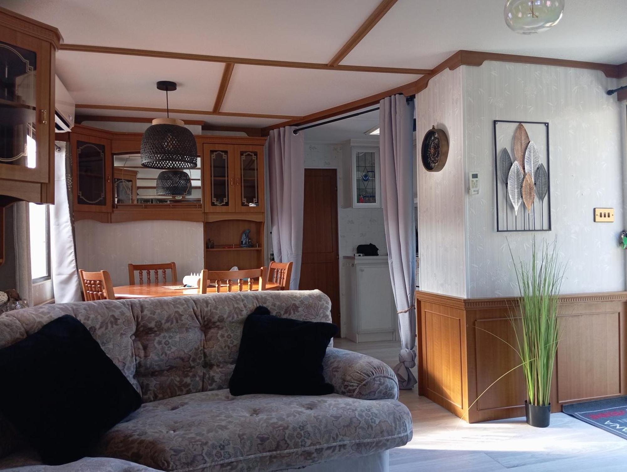 Vacances Familiales Dans Camping Avec Piscine Fréjus Rum bild