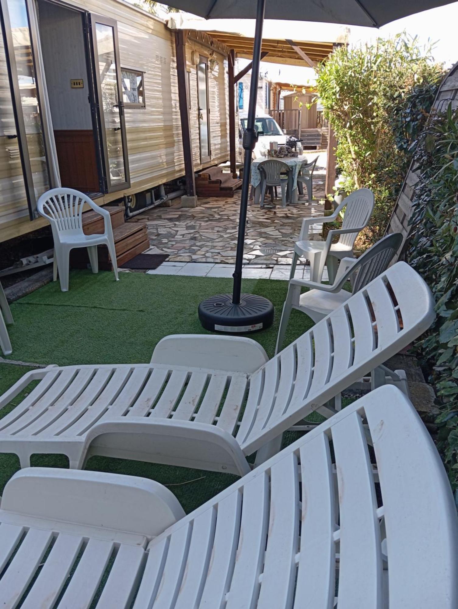 Vacances Familiales Dans Camping Avec Piscine Fréjus Rum bild