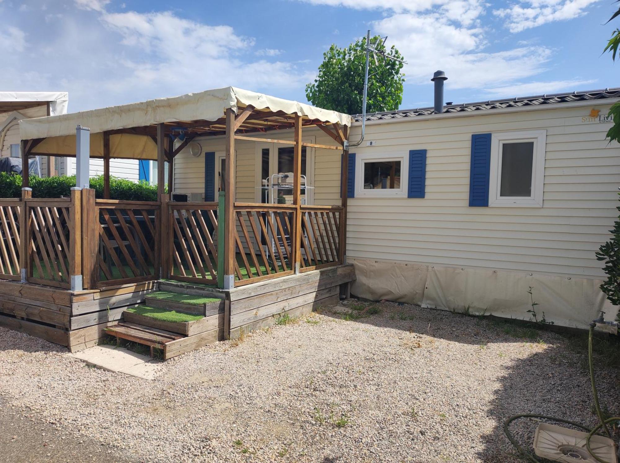 Vacances Familiales Dans Camping Avec Piscine Fréjus Rum bild