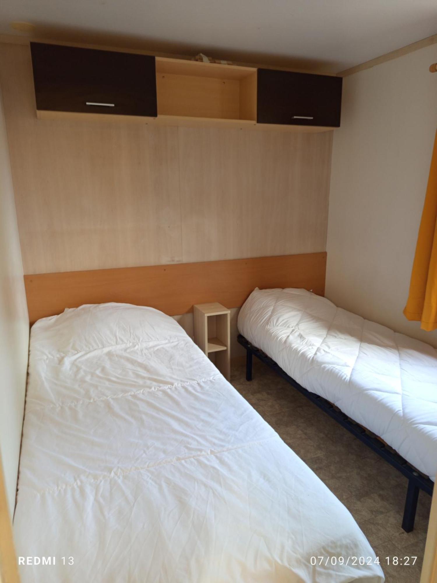 Vacances Familiales Dans Camping Avec Piscine Fréjus Exteriör bild
