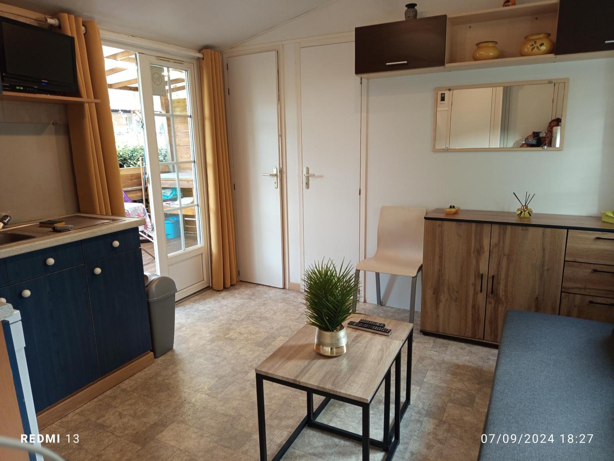 Vacances Familiales Dans Camping Avec Piscine Fréjus Exteriör bild