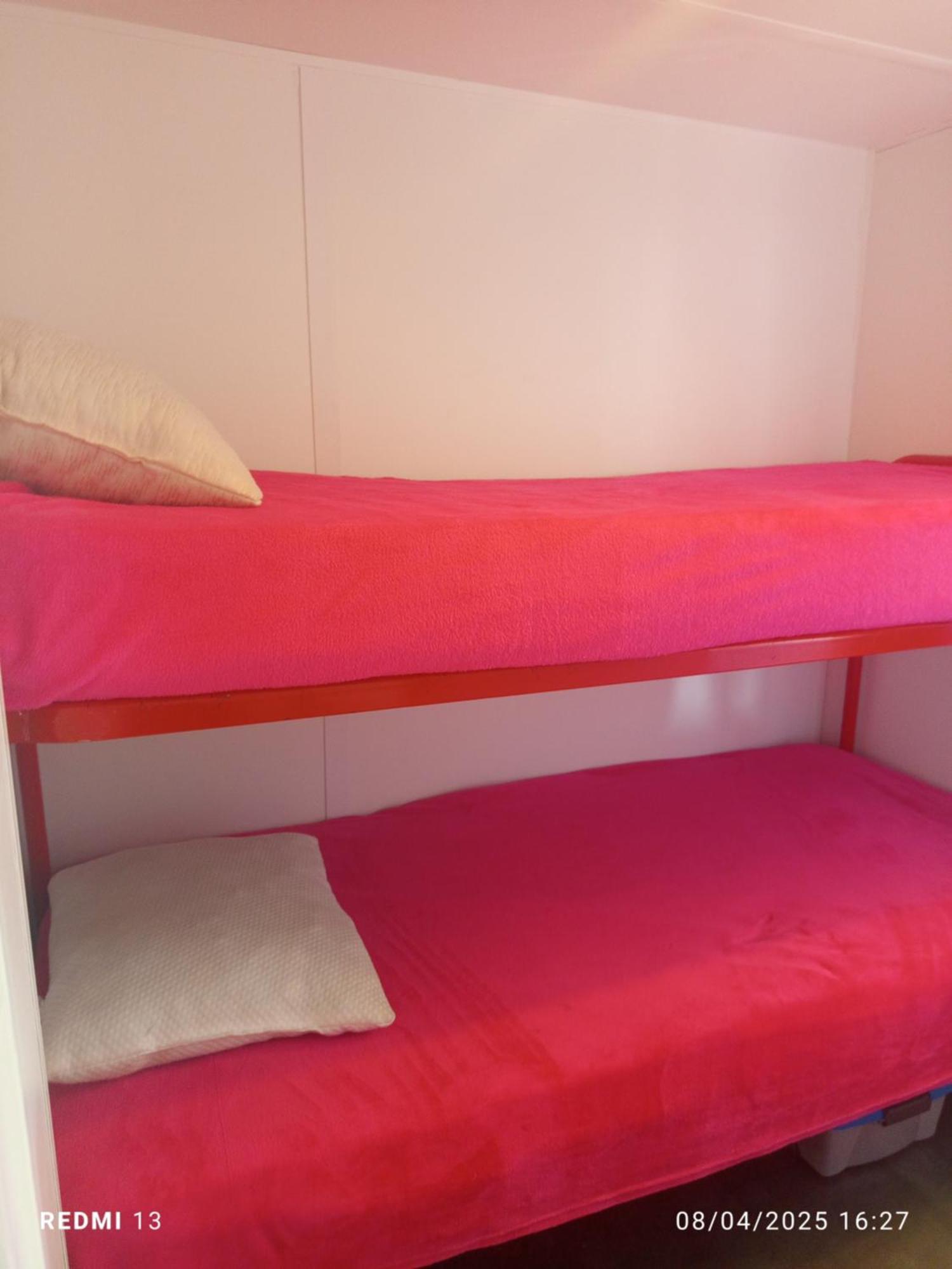 Vacances Familiales Dans Camping Avec Piscine Fréjus Rum bild